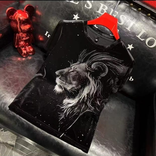 Velvet Swarovski Silver Lion Side Face Half Sleeves Tshirt - BLACK