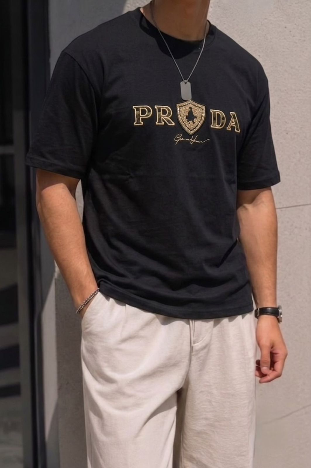 Royal Crest Tshirt - Black