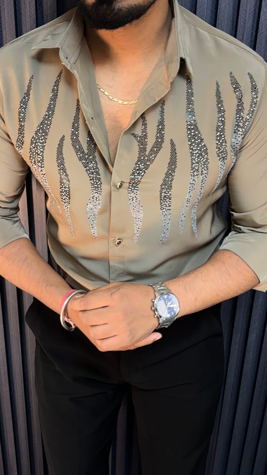 NightOut Luxe Stitchless Wrinkle Free Lycra Shirt - Camel