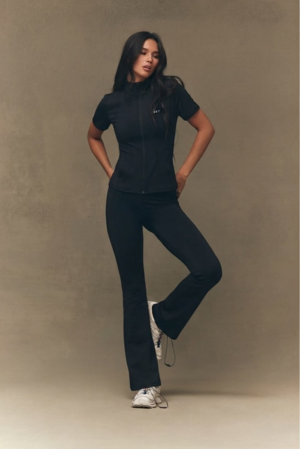 Athena Motion Gym Tracksuit - Black - Under Attack