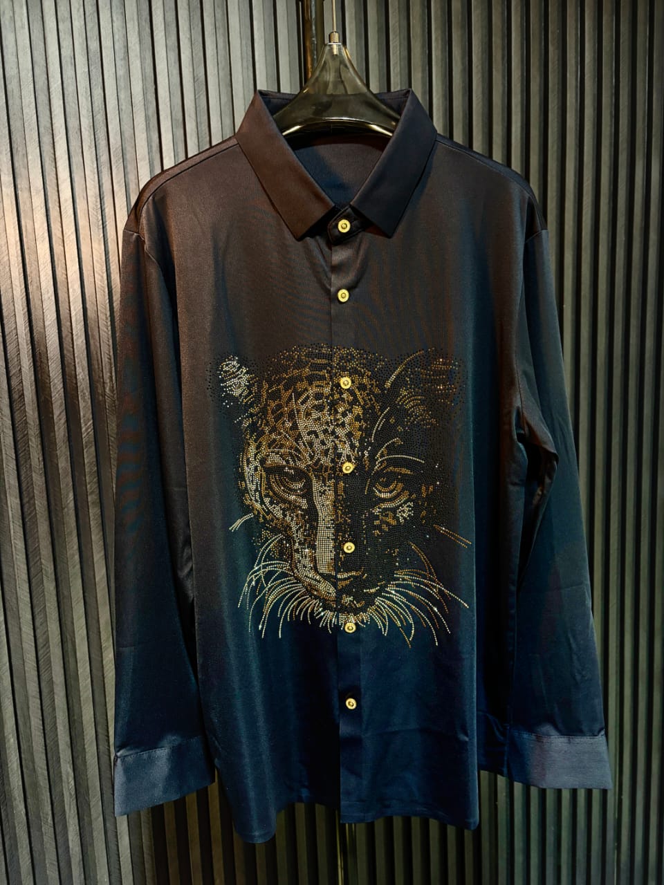 Cheetah Jacquard Shirt - NAVY - Under Attack