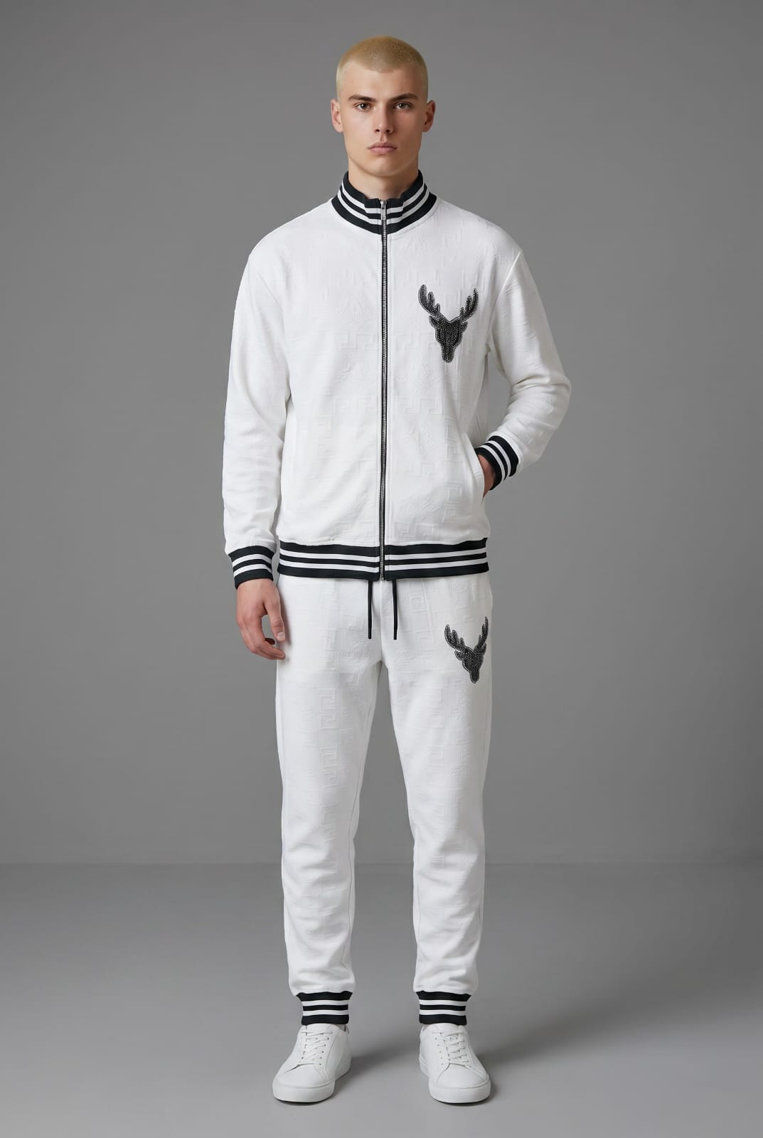 Deer luxuxry rhinestone tracksuit - white - Under Attack