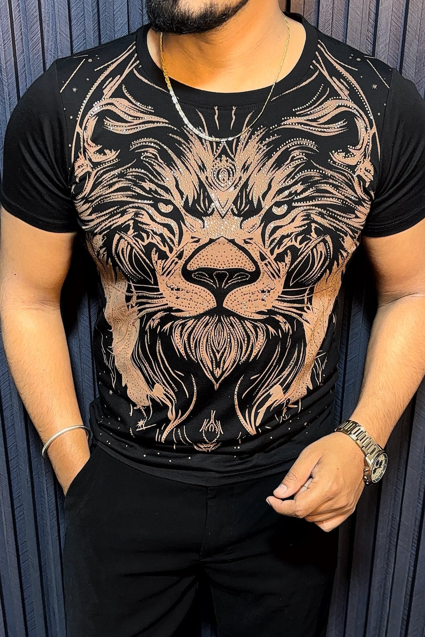 Lion Full Face Half Sleeves Tshirt - Black - Under Attack