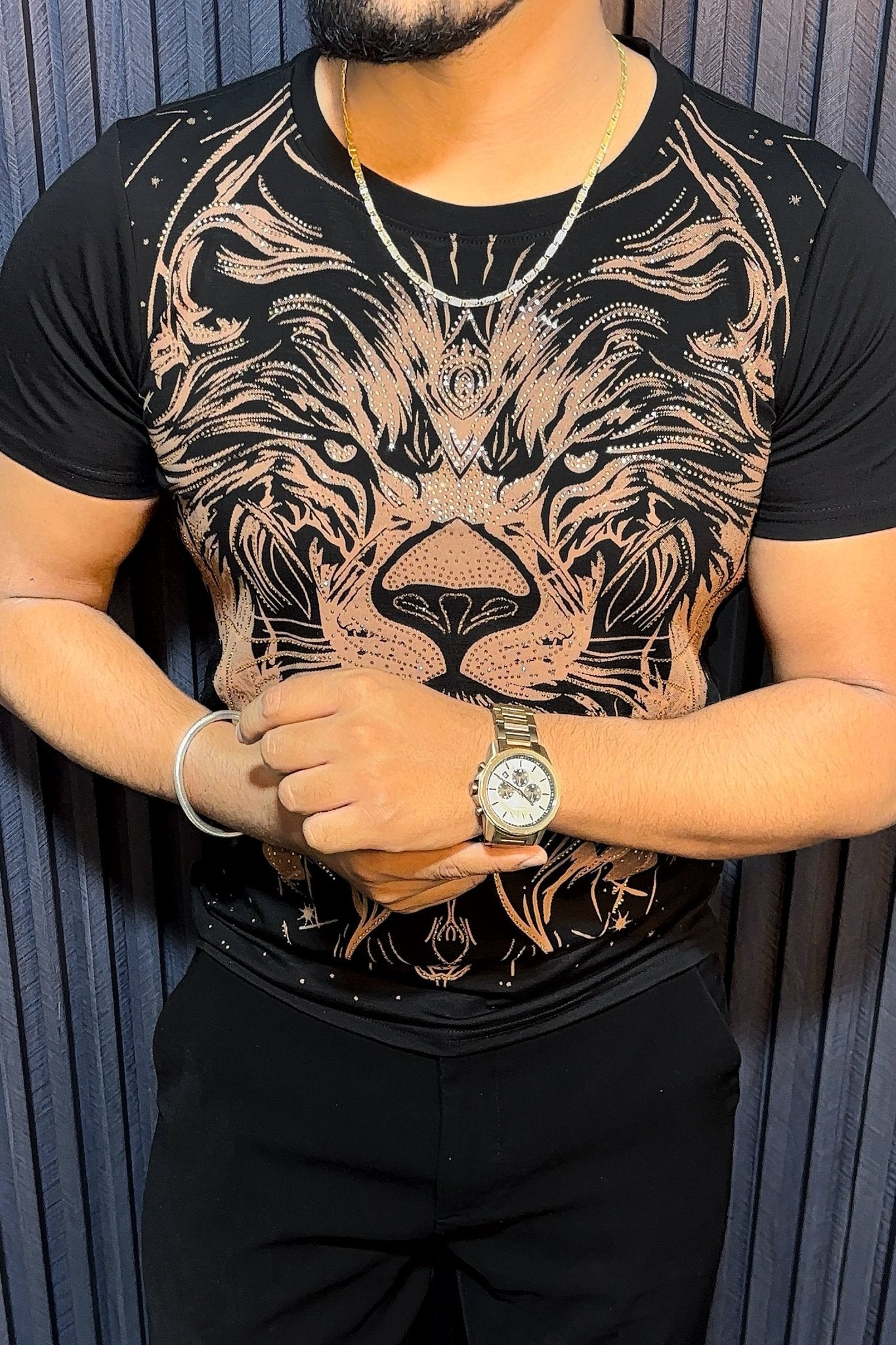 Lion Full Face Half Sleeves Tshirt - Black - Under Attack