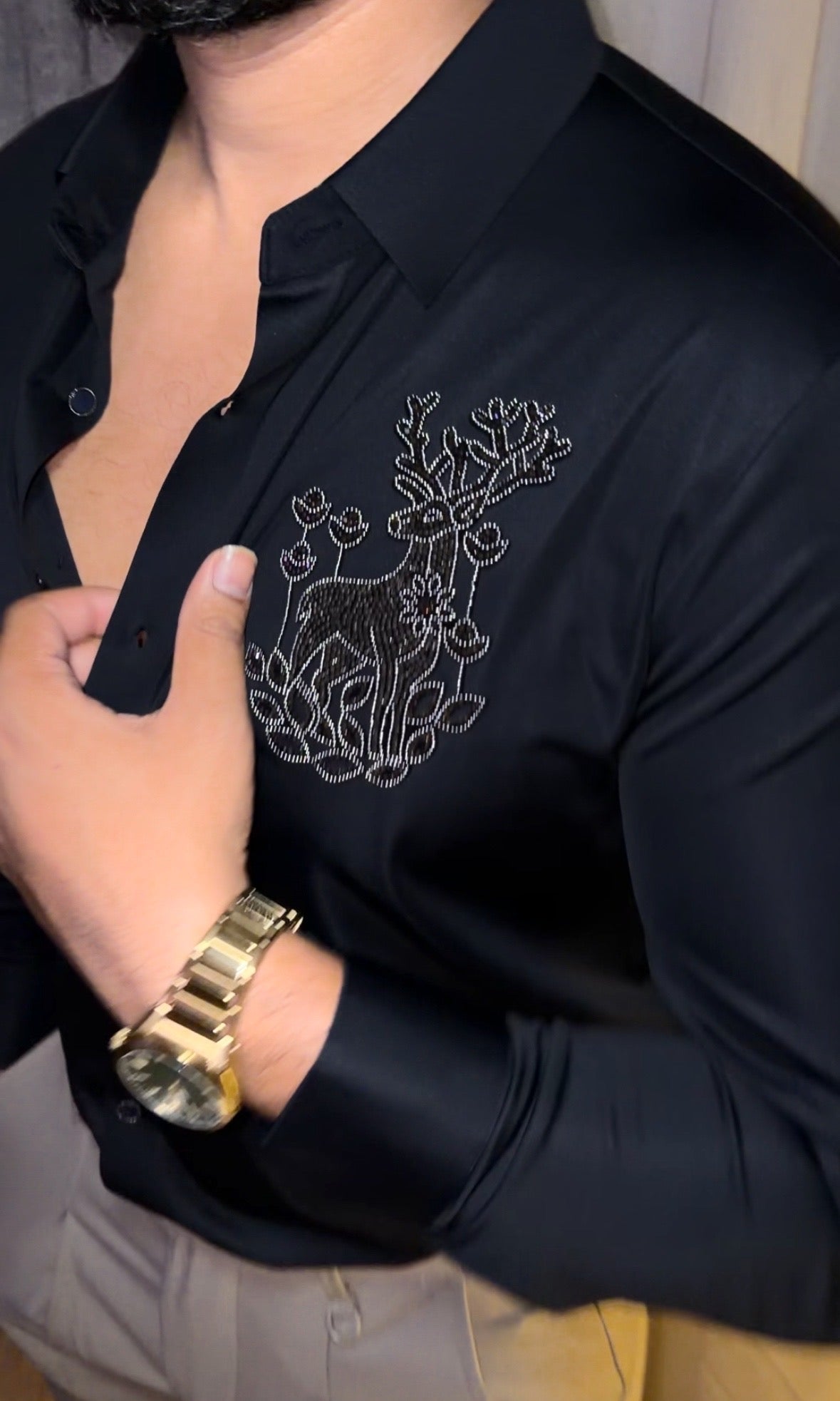 Reindeer Luxe Stitchless Jacquard Shirt - BLACK - Under Attack