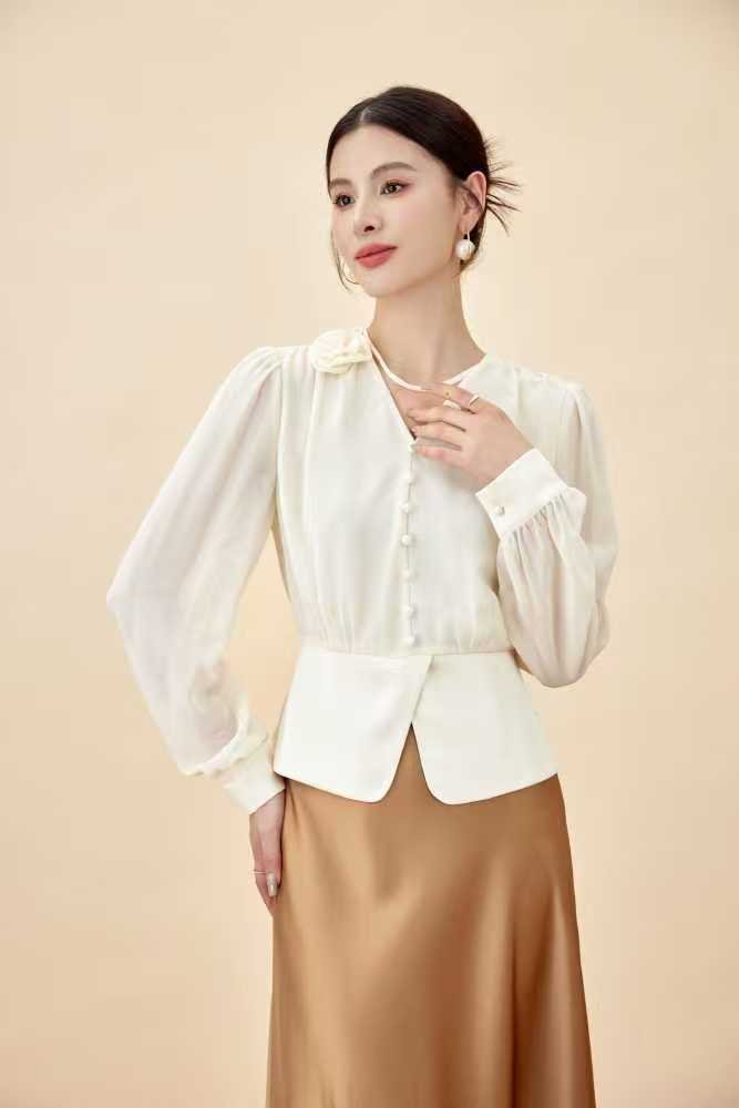 Rose Draped Stretchable Top - BEIGE - Under Attack