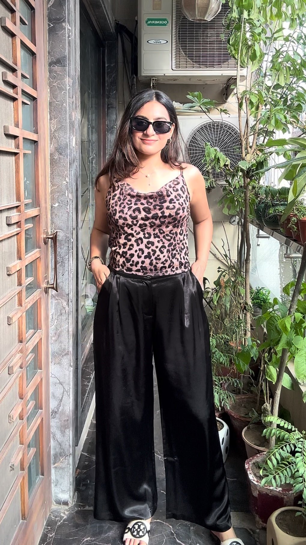 Satin High Waist Straight Fit Pants Black - Under Attack