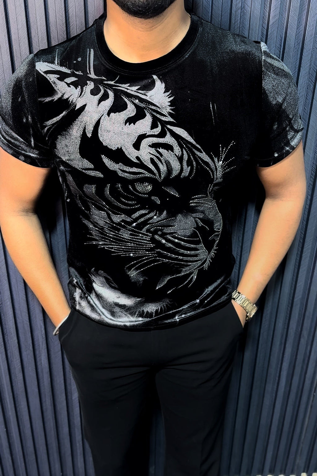 Velvet Swarovski Tiger Side Face Silver Half Sleeves Tshirt - Black - Under Attack