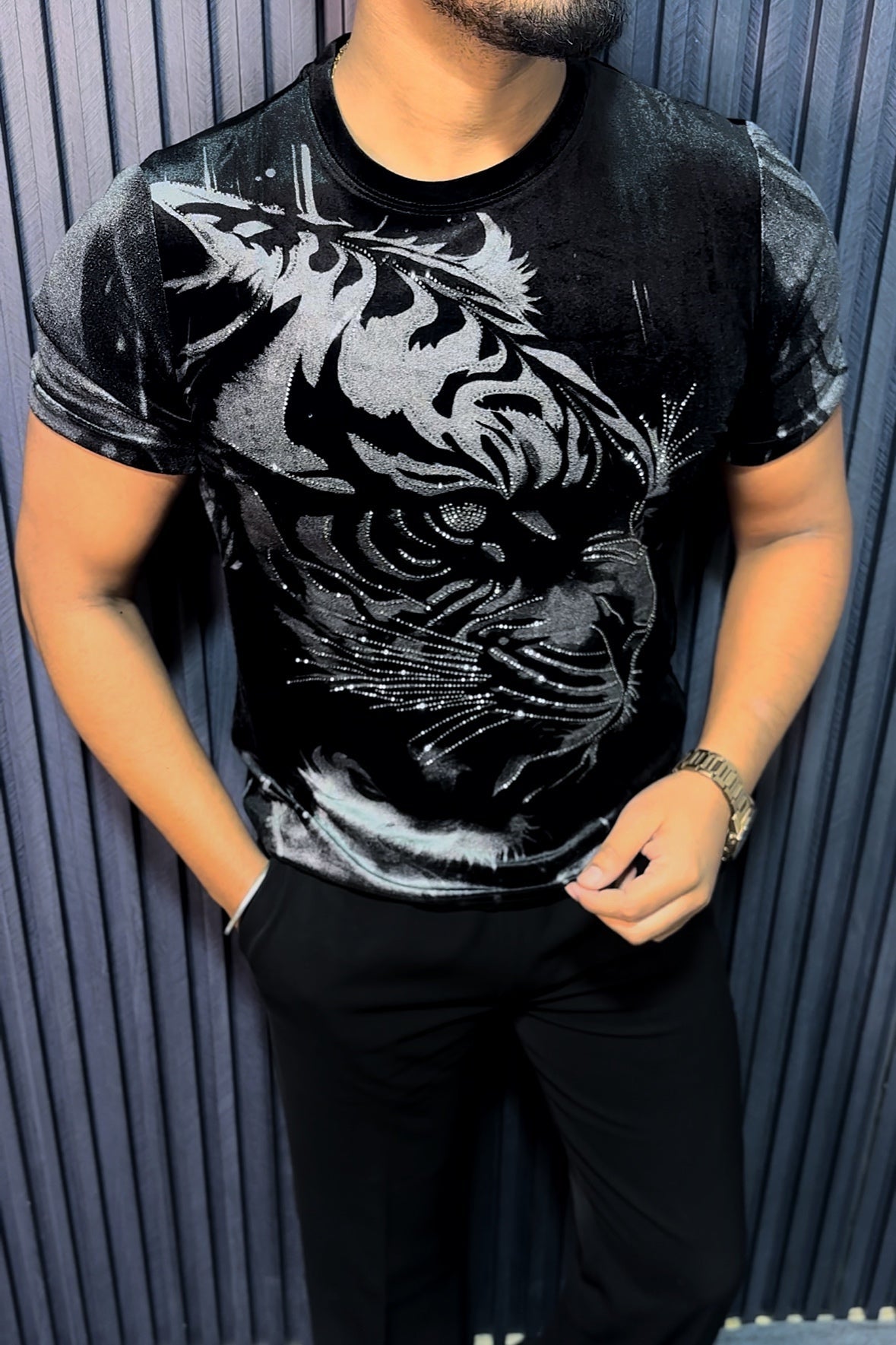 Velvet Swarovski Tiger Side Face Silver Half Sleeves Tshirt - Black - Under Attack
